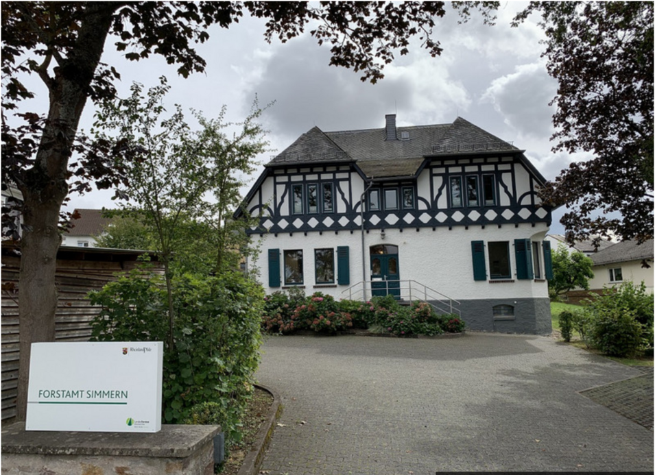 Das Foto zeigt: Forstamtsgebäude Simmern